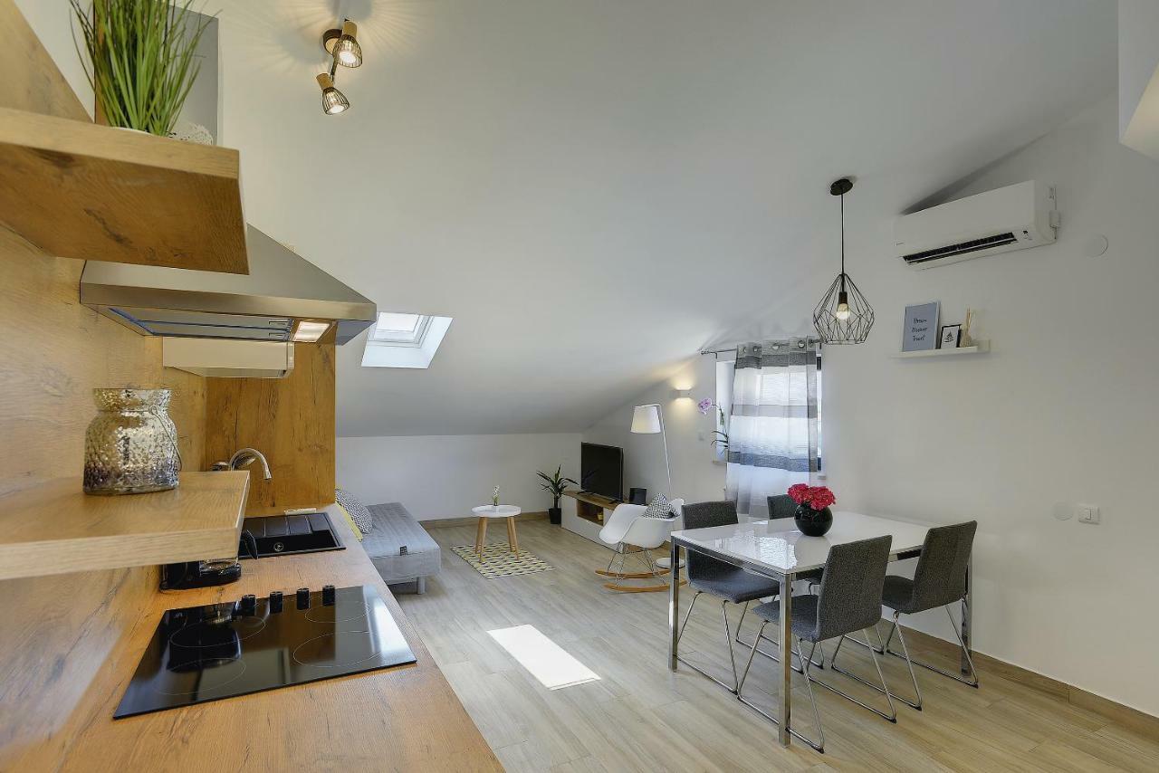 Apartment Niko Pula Zewnętrze zdjęcie