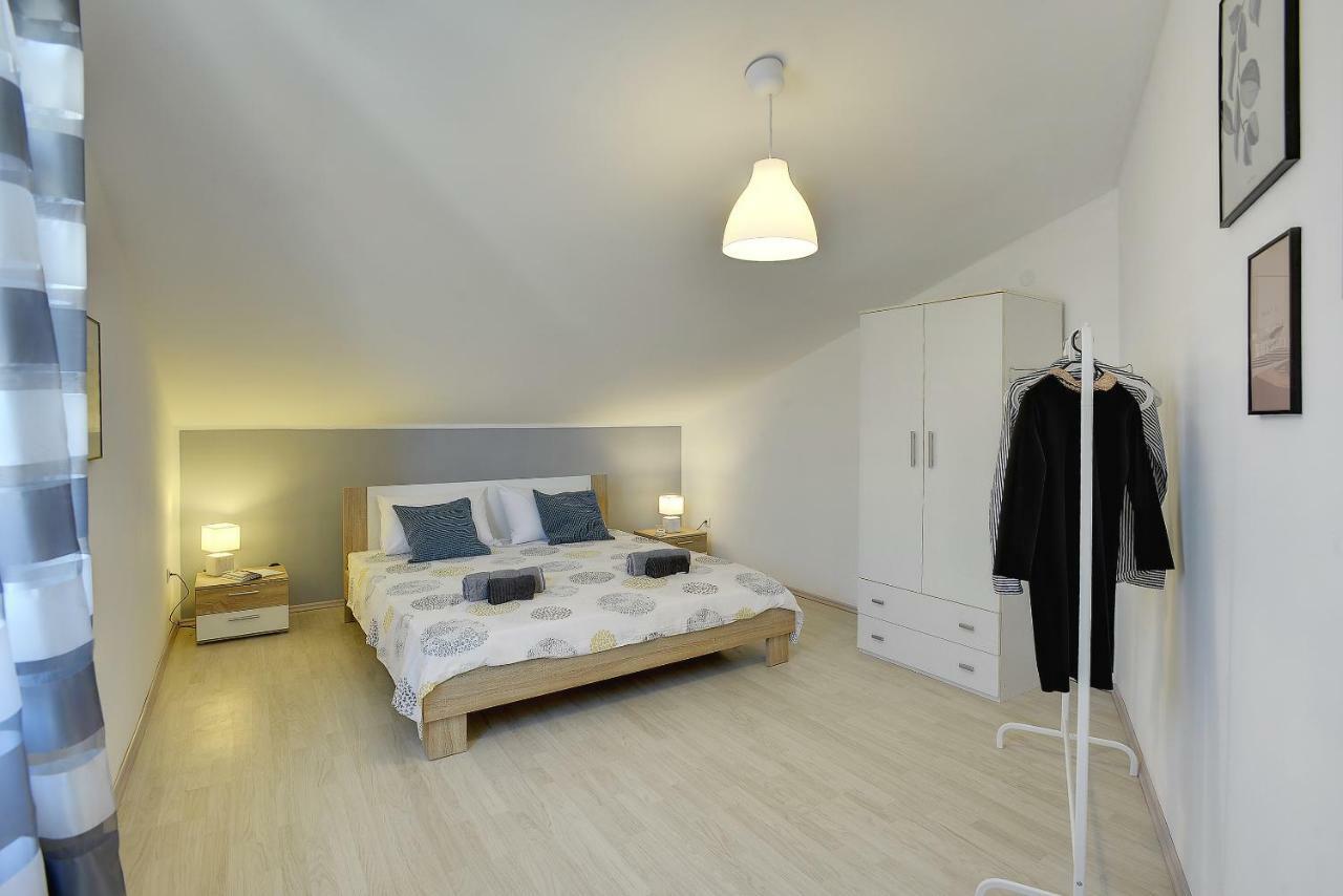 Apartment Niko Pula Zewnętrze zdjęcie